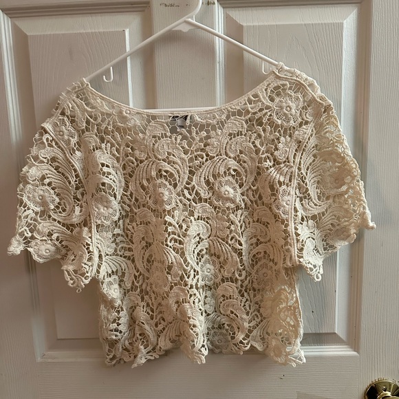 Express Lace white crop top - Picture 5 of 5